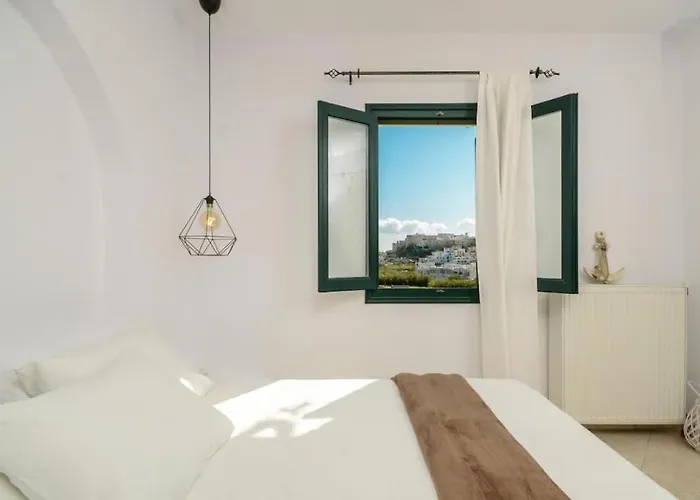 La Luna Suite, Naxos Town Center
