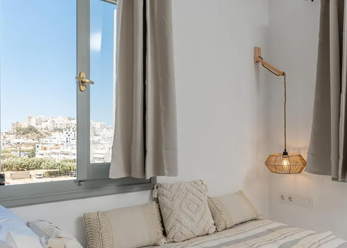 La Luna Suite, Naxos Town Center