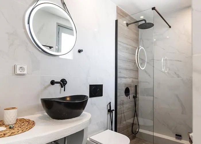 La Luna Suite, Naxos Town Center