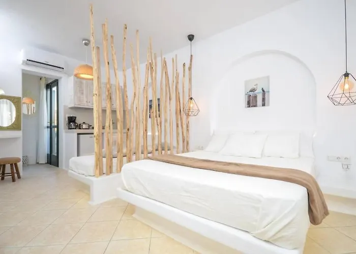 La Luna Suite, Naxos Town Center